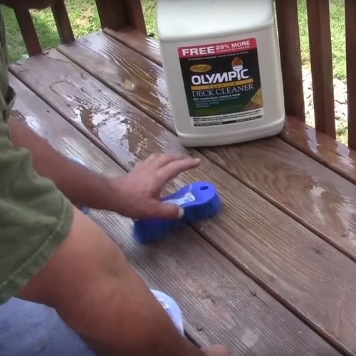 Apply A Quality Deck Cleaner